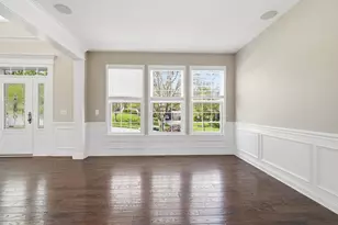 833 Sandstone Ridge, Newport, KY 41076 - Photo 2