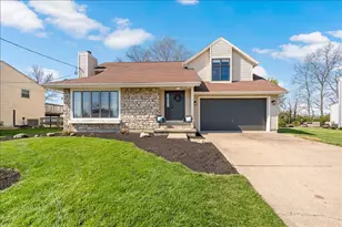 46 Meadow Wood Dr, Florence, KY 41042 - Photo 1