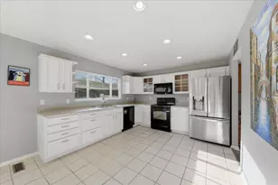 1873 Edgewater Dr, Independence, KY 41051 - Photo 8