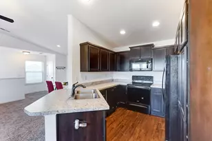 2016 Tanners Cove Rd, Hebron, KY 41048 - Photo 10