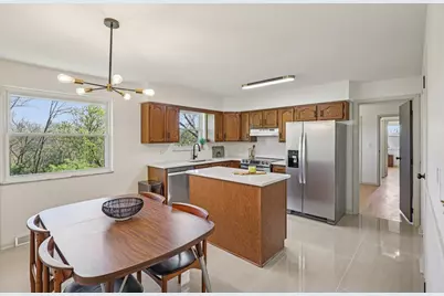 143 Capri Drive, Fort Thomas, KY 41075 - Photo 6