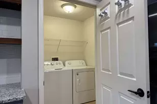 214 Langshire Ct, Florence, KY 41042 - Photo 6