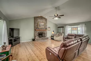 6566 Blossomwood Ct, Florence, KY 41042 - Photo 4
