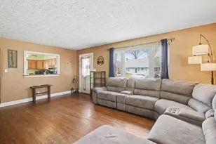 20 Dorothy Dr, Highland Heights, KY 41076 - Photo 4