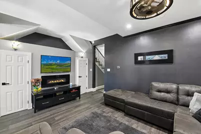 164 E 42nd Street, Covington, KY 41015 - Photo 6