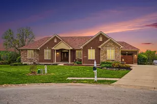 2701 Sunchase Blvd, Burlington, KY 41005 - Photo 2