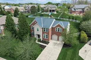 8640 Treeline Dr, Florence, KY 41042 - Photo 2