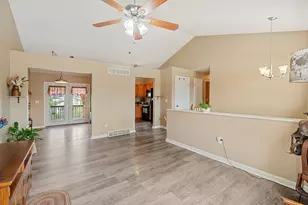 10409 Sharpsburg Dr, Independence, KY 41051 - Photo 2