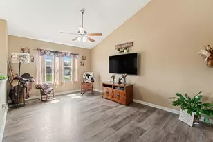 10409 Sharpsburg Dr, Independence, KY 41051 - Photo 8