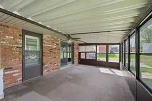 215 Claxon Dr, Florence, KY 41042 - Photo 4
