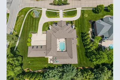 943 Squire Oaks Drive, Villa Hills, KY 41017 - Photo 2