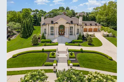 943 Squire Oaks Drive, Villa Hills, KY 41017 - Photo 1