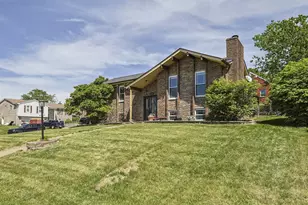 826 Eastland Dr, Villa Hills, KY 41017 - Photo 2