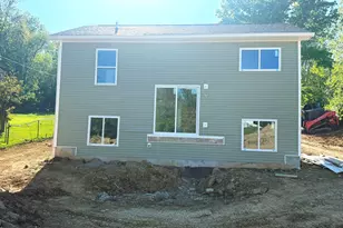 627 Priscilla Ln, Florence, KY 41042 - Photo 2