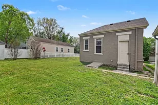 212 Pleasant St, Bromley, KY 41016 - Photo 24