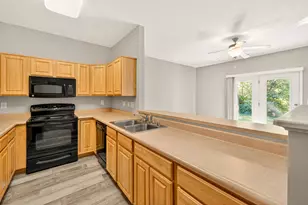 915 Shiredale Dr, Florence, KY 41042 - Photo 12