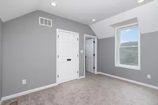 209 Pleasant St, Covington, KY 41011 - Photo 26