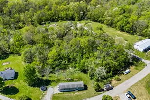 212 Wilder Ct, Warsaw, KY 41095 - Photo 2