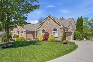 2130 Blankenbecker Dr, Florence, KY 41042 - Photo 2