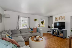 22 Pine Hill Dr, Highland Heights, KY 41076 - Photo 8