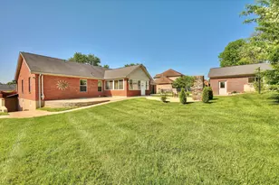 1025 Lauren Dr, Villa Hills, KY 41017 - Photo 12