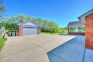 1025 Lauren Dr, Villa Hills, KY 41017 - Photo 8