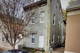 426 Watkins St, Covington, KY 41011 - Photo 1