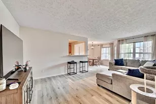 6949 Parkview Dr, Florence, KY 41042 - Photo 6