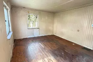 23 Laycock Ln, Newport, KY 41071 - Photo 2