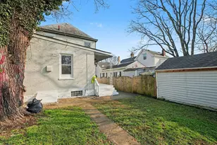 335 E 17th St, Covington, KY 41014 - Photo 24