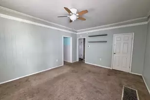 127 E 42nd St, Covington, KY 41015 - Photo 2