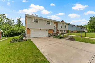9 Bonnie Ln, Southgate, KY 41071 - Photo 2
