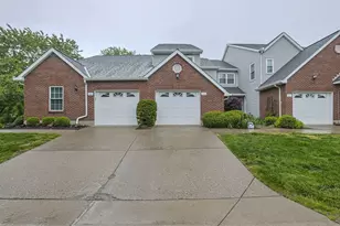 504 Fieldgate Dr, Florence, KY 41042 - Photo 2