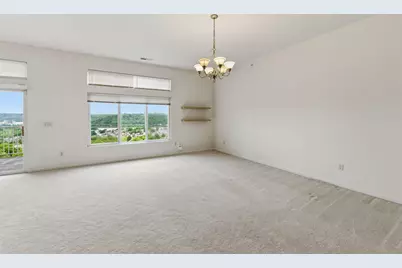 323 Skyview Court, Ludlow, KY 41016 - Photo 8