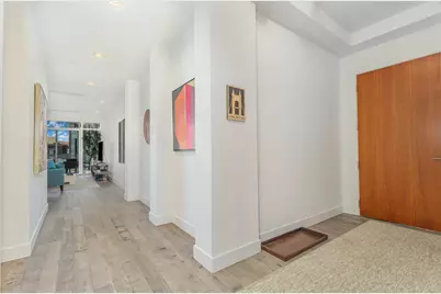 1 Roebling Way #304, Covington, KY 41011 - Photo 4