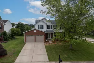1930 Nettlewood Ct, Hebron, KY 41048 - Photo 2