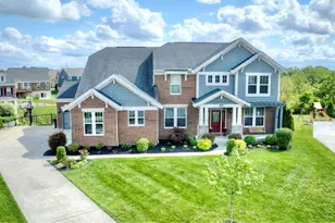 818 Carrieview Dr, Crescent Springs, KY 41017 - Photo 1
