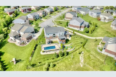 818 Carrieview Drive, Crescent Springs, KY 41017 - Photo 34