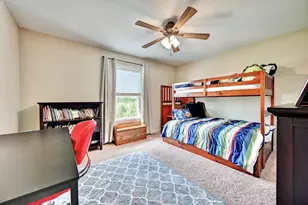 818 Carrieview Dr, Crescent Springs, KY 41017 - Photo 20