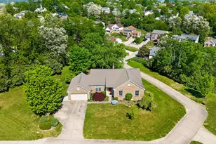 6 Trailridge Ln, Wilder, KY 41076 - Photo 2