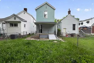 126 W 31st St, Covington, KY 41015 - Photo 2