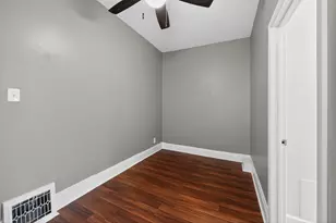 126 W 31st St, Covington, KY 41015 - Photo 16