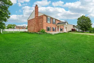 851 Hacienda Ct, Villa Hills, KY 41017 - Photo 2