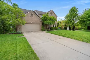 807 Twilight Dr, Crescent Springs, KY 41017 - Photo 2