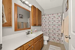 1861 Quarry Oaks Dr, Florence, KY 41042 - Photo 20