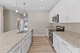 6374 Greenmere Cir, Independence, KY 41015 - Photo 4