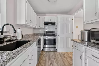 23 Highland Meadows Circle #8, Highland Heights, KY 41076 - Photo 8