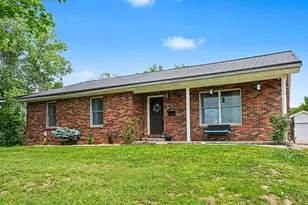 418 Broad St, Falmouth, KY 41040 - Photo 1