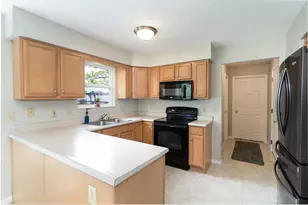 6333 Deermeade Dr, Florence, KY 41042 - Photo 10