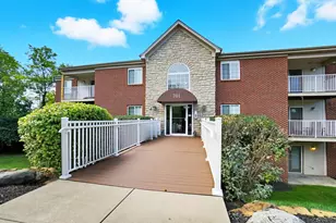 701 Napa Valley Ln, Crestview Hills, KY 41017 - Photo 1